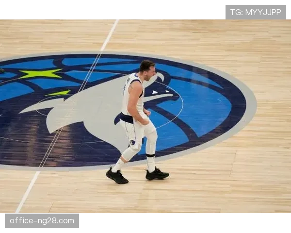 独行侠第三节提速战术：单节轰40分净胜13分奠定胜局